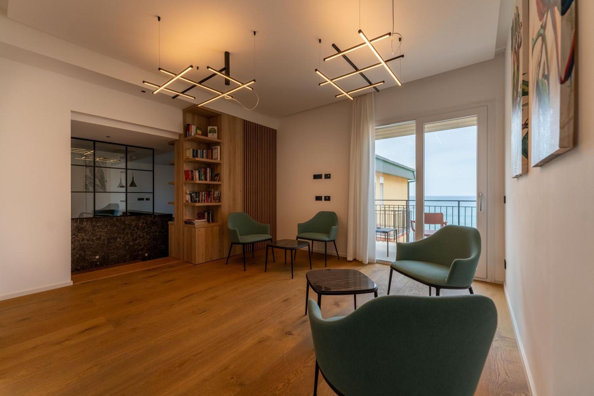 B&B Le Suites Di Costanza Чефалу Экстерьер фото
